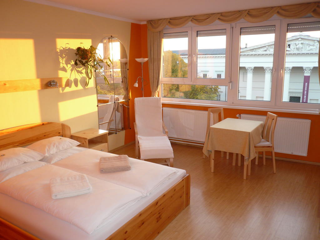 Museum View Apartment Boedapest Kamer foto